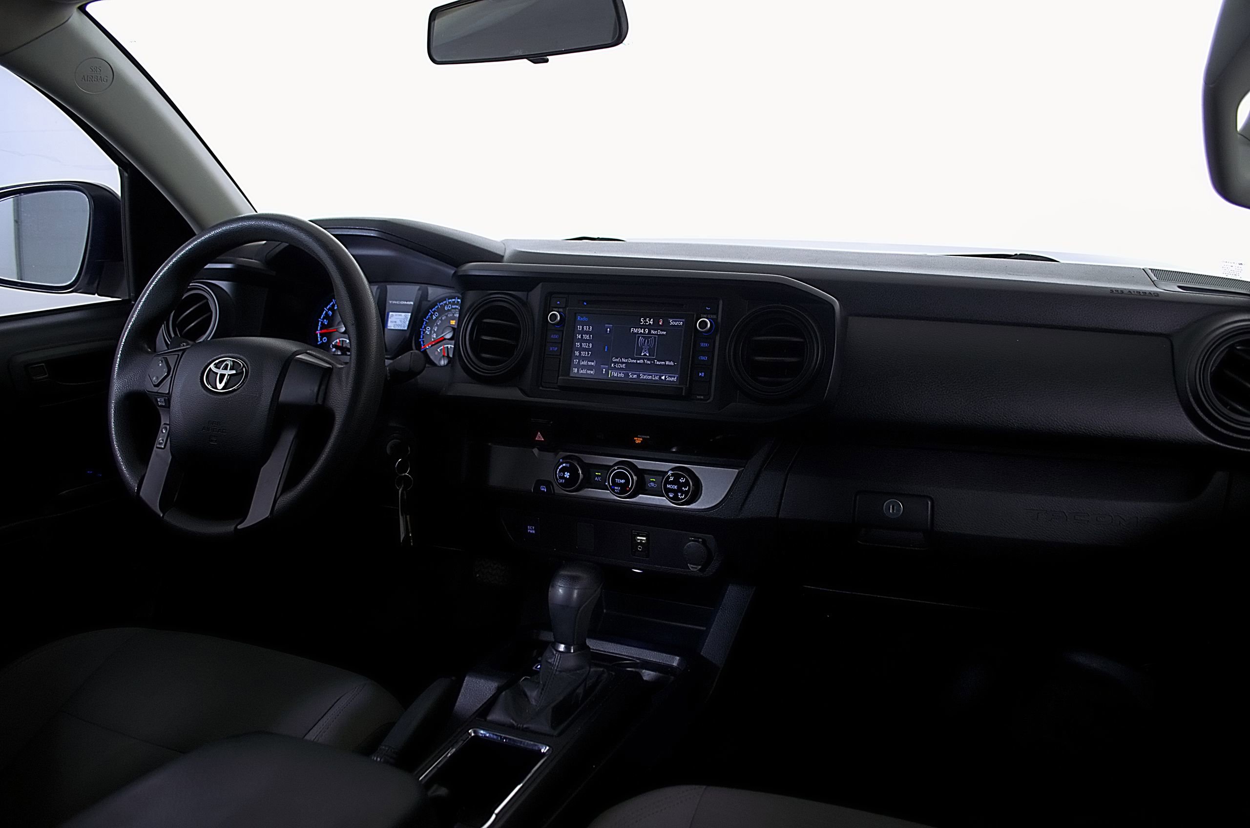 Used 2017 Toyota Tacoma SR RWD image 18