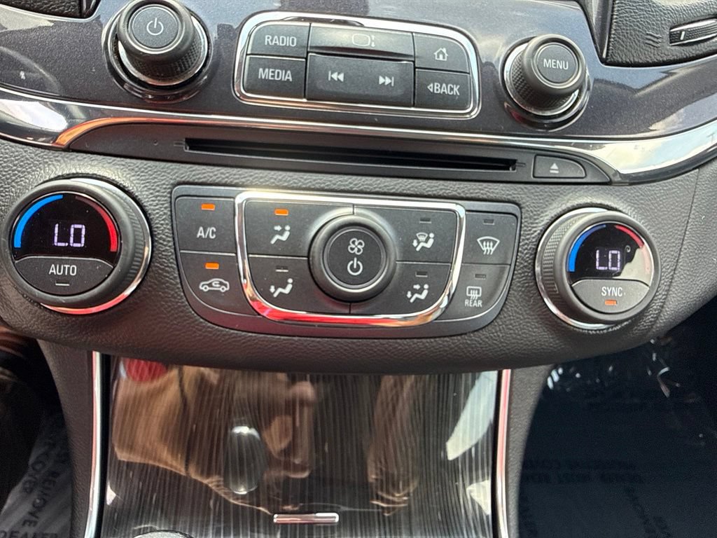 Used 2018 Chevrolet Impala Premier FWD image 42