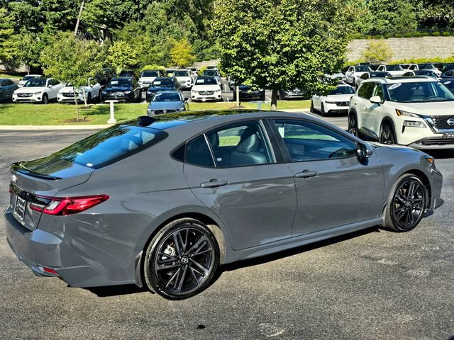 Used 2025 Toyota Camry XSE FWD image 8