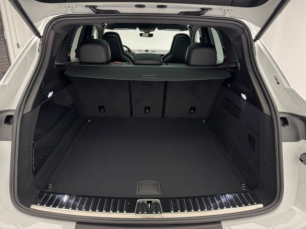 Certified 2025 Porsche Cayenne image 20