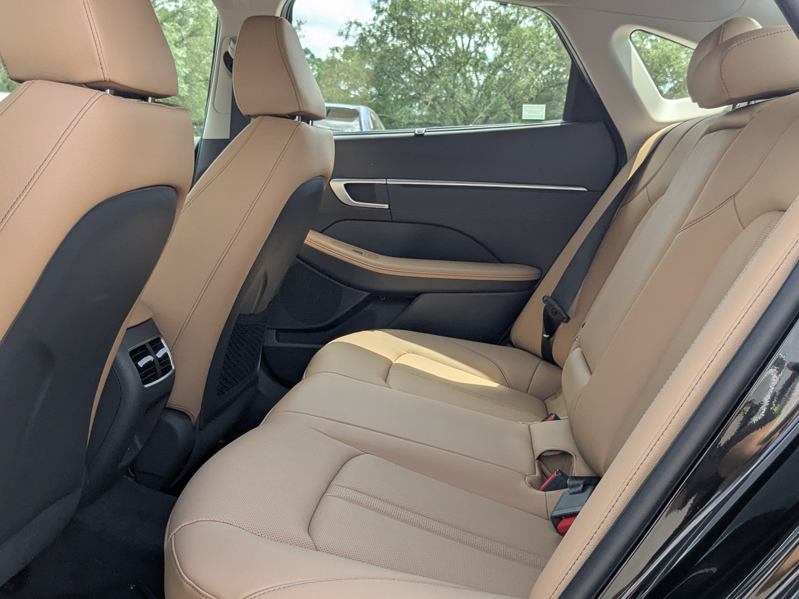 New 2025 Hyundai Sonata Limited FWD image 13