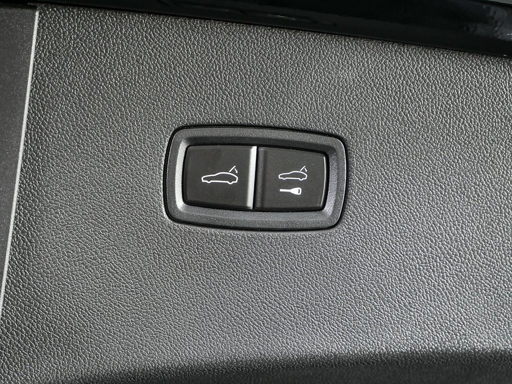 New 2026 Porsche Cayenne Turbo image 34