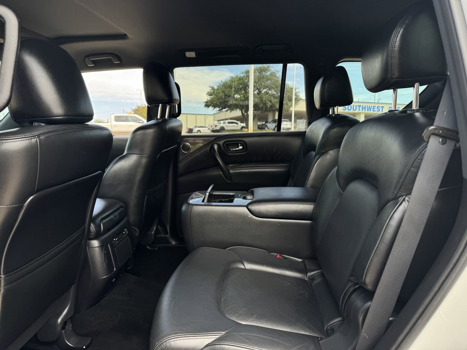 Used 2023 Nissan Armada SL w/ Midnight Edition Package RWD image 28