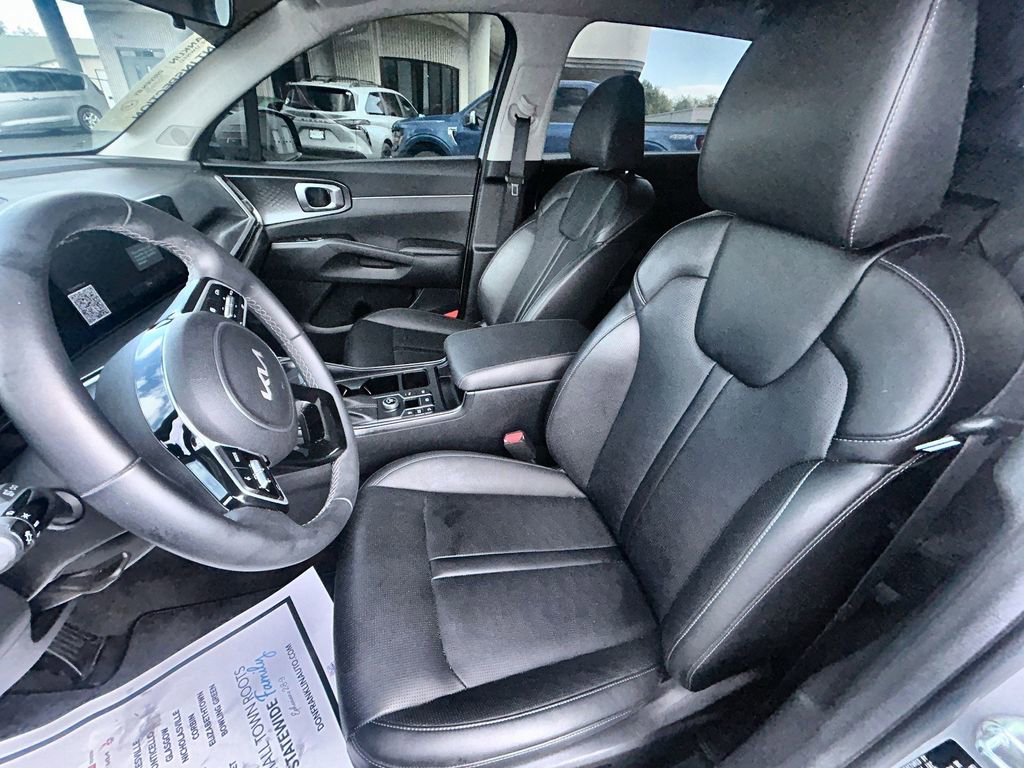 Used 2025 Kia Sorento S FWD image 19