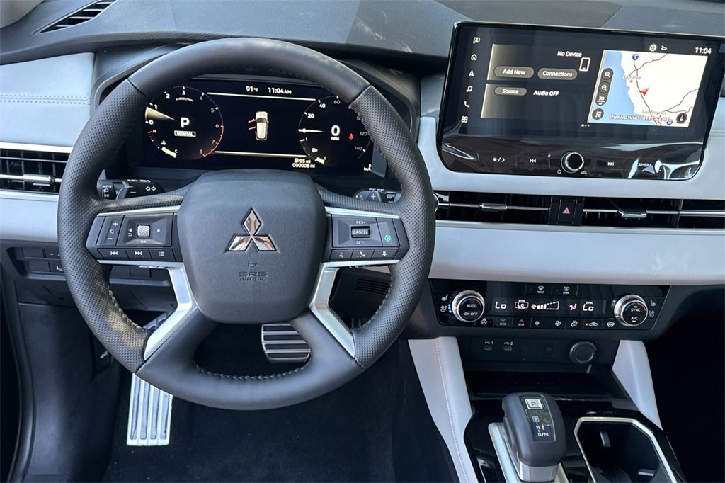 New 2025 Mitsubishi Outlander SEL image 15