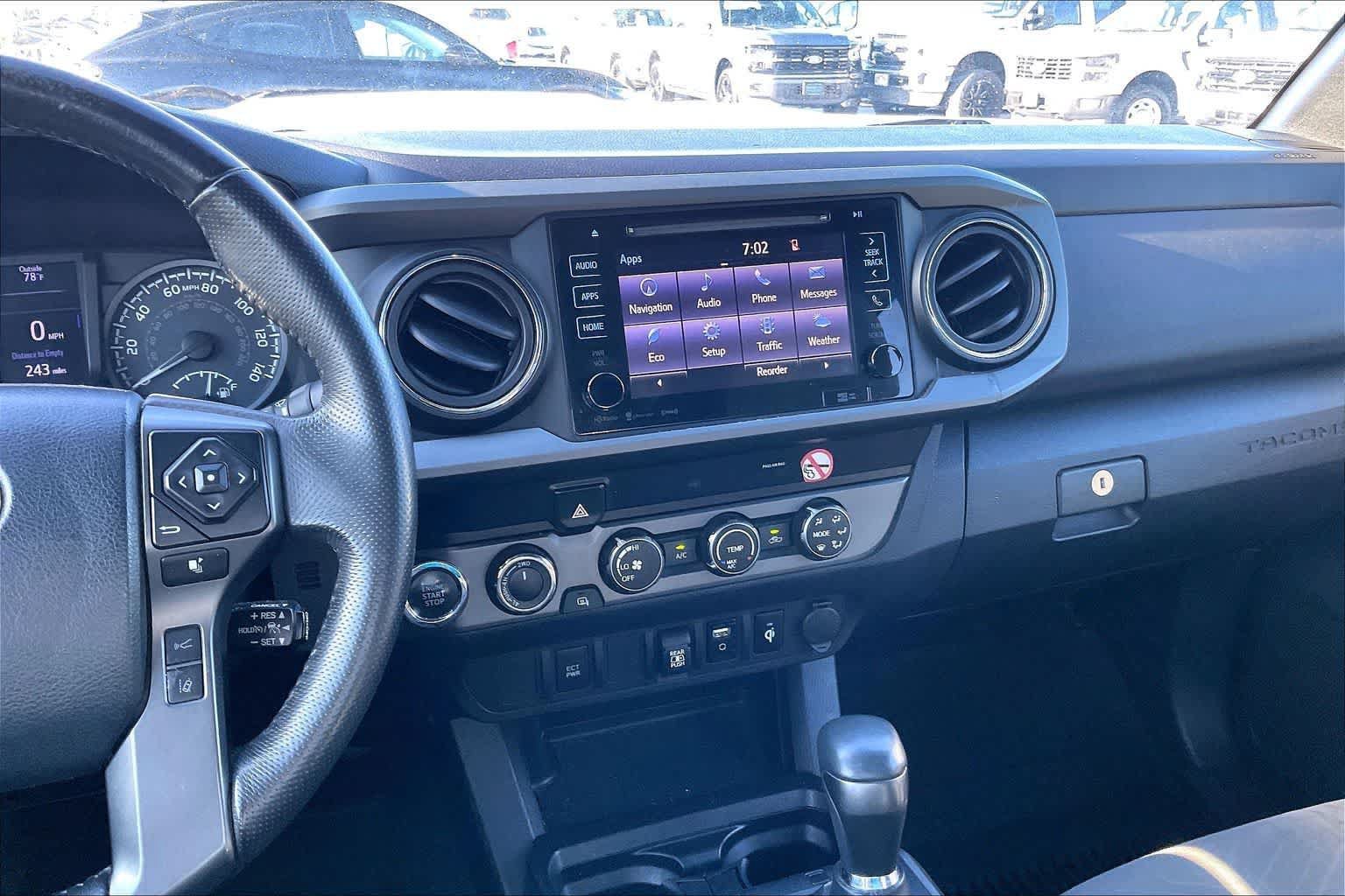 Used 2019 Toyota Tacoma TRD Sport AWD/4WD image 15