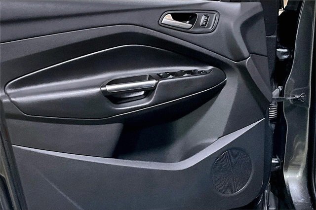 Used 2018 Ford Escape SE image 11