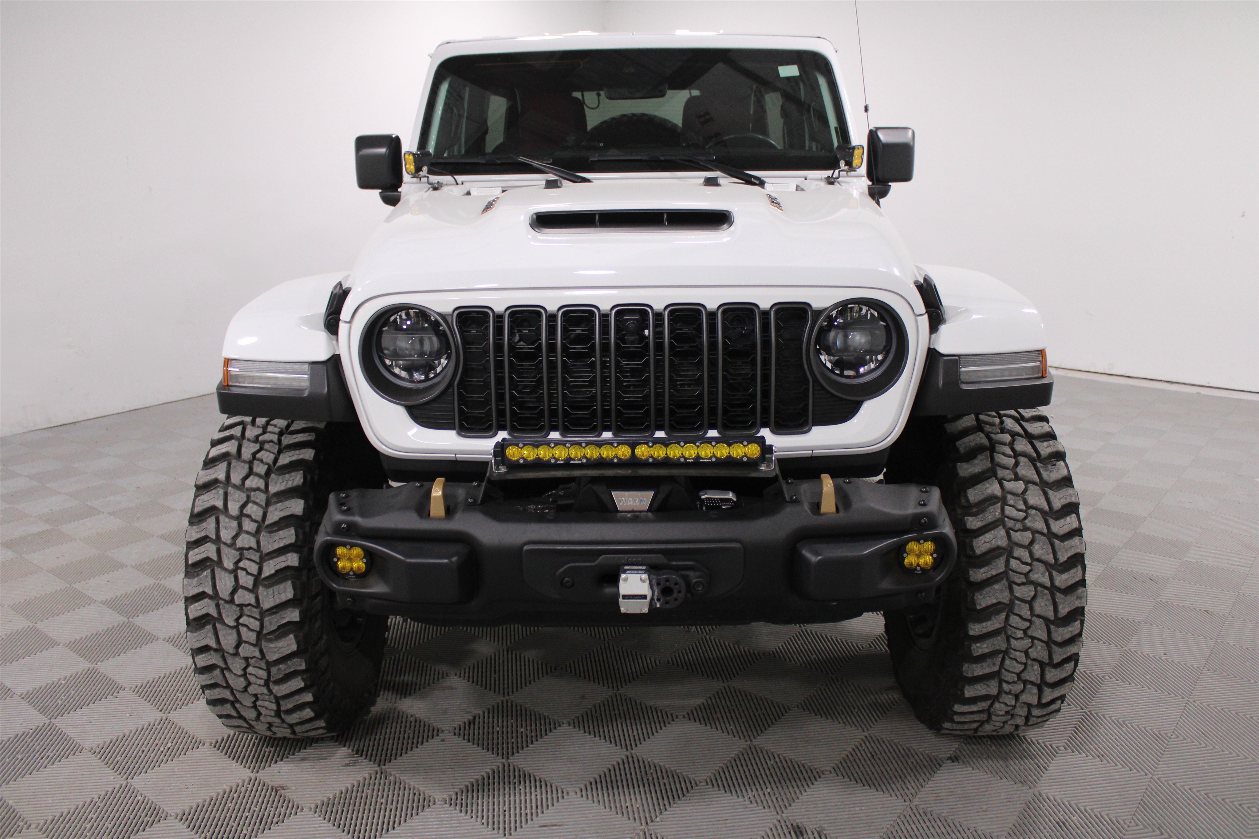 Used 2024 Jeep Wrangler Unlimited Rubicon 392 image 32