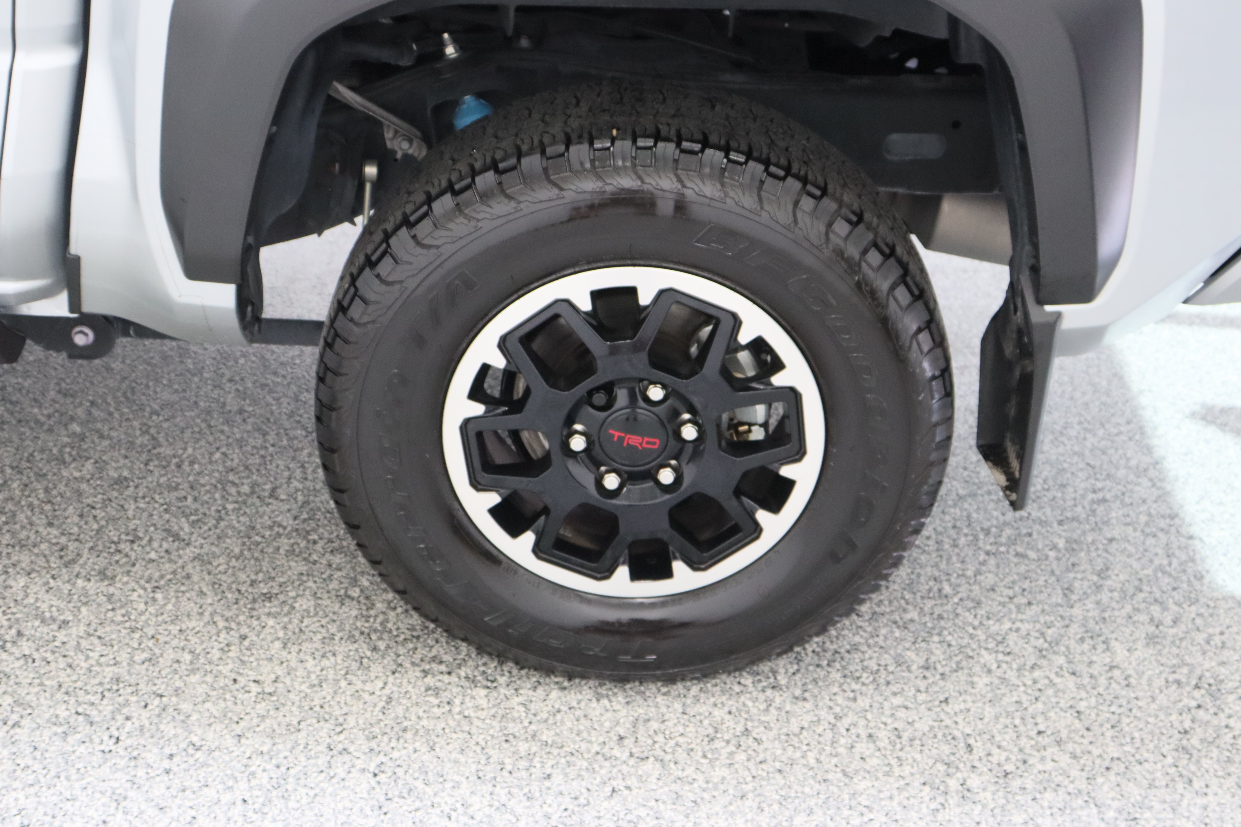 Used 2024 Toyota Tacoma TRD Off-Road AWD/4WD image 10