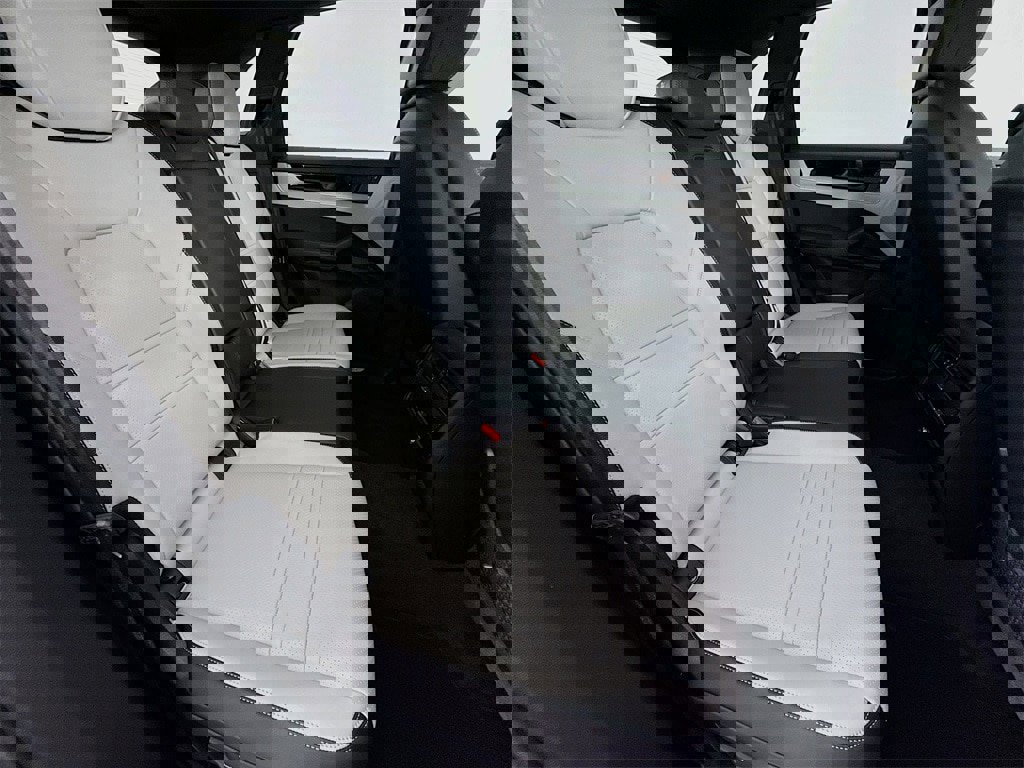 New 2026 Porsche Cayenne E-Hybrid image 28