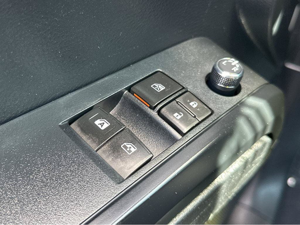 Used 2018 Toyota Tacoma SR RWD image 33