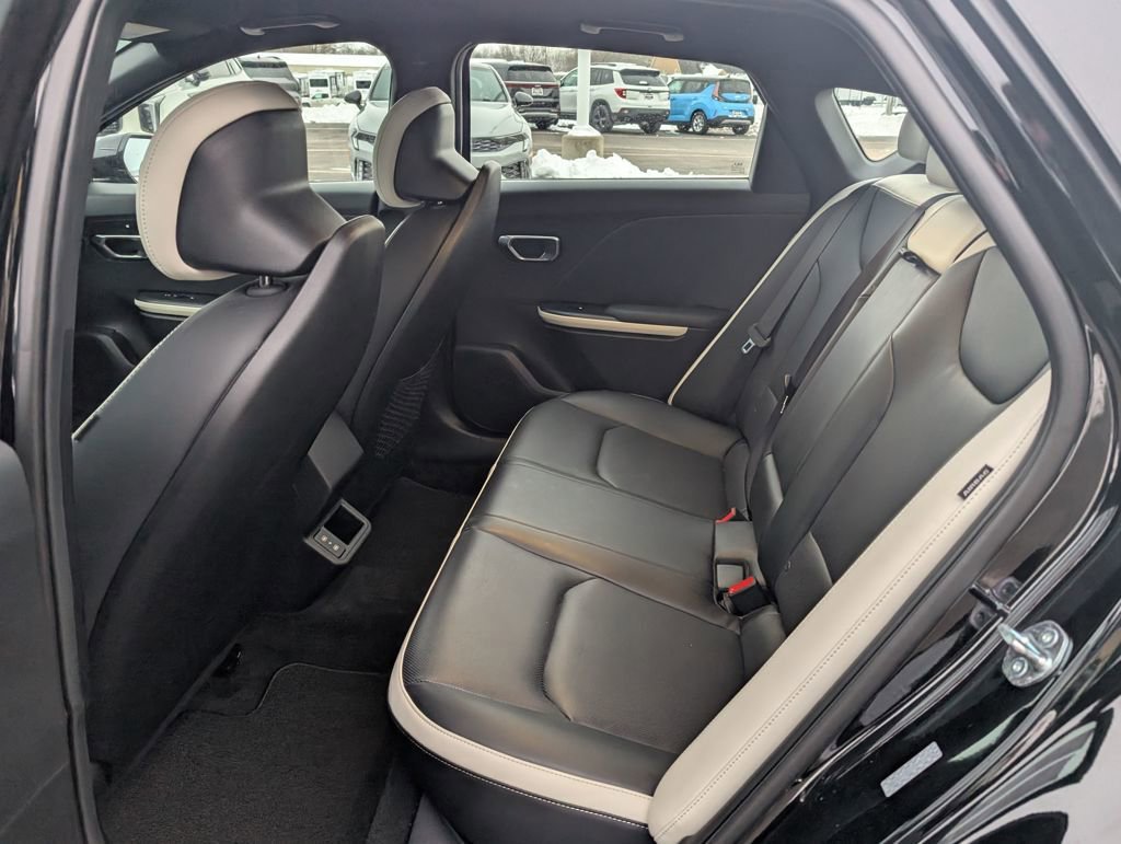 Used 2025 Kia K4 GT-Line w/ GT-Line Premium Package image 9