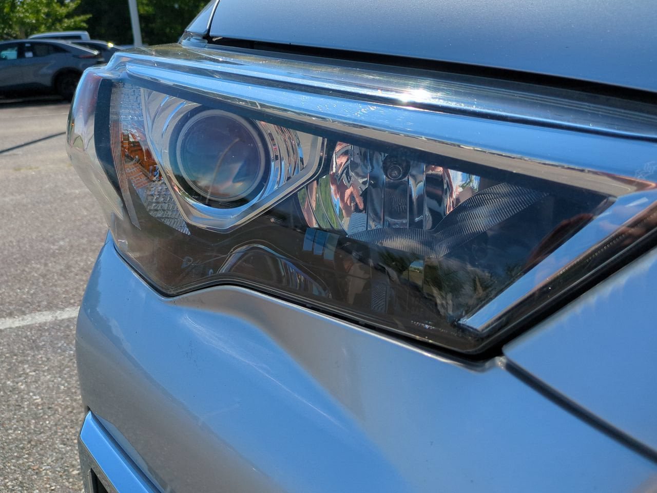 Used 2016 Toyota 4Runner Limited AWD/4WD image 10