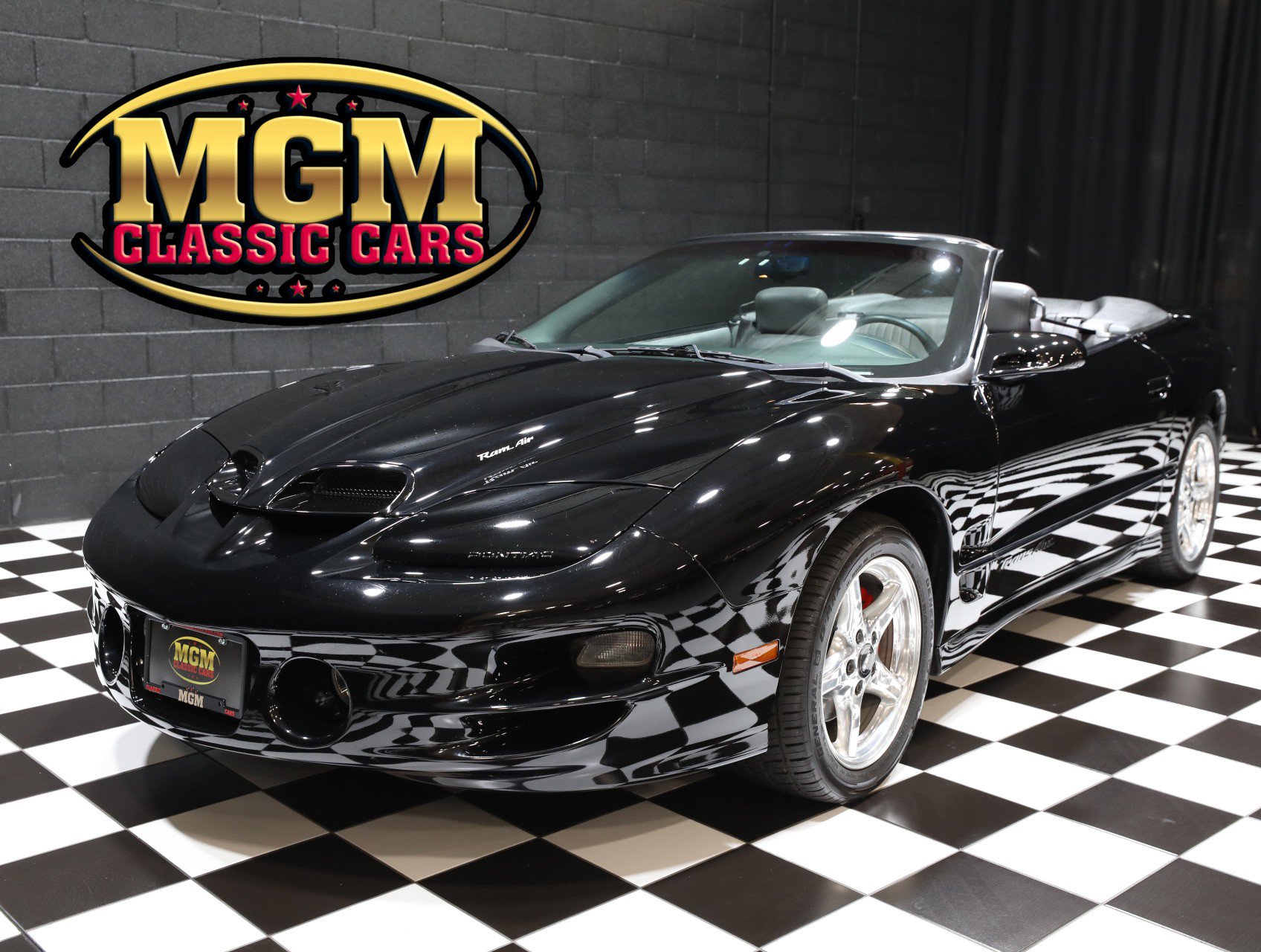 Used 1999 Pontiac Firebird Trans Am RWD image 1