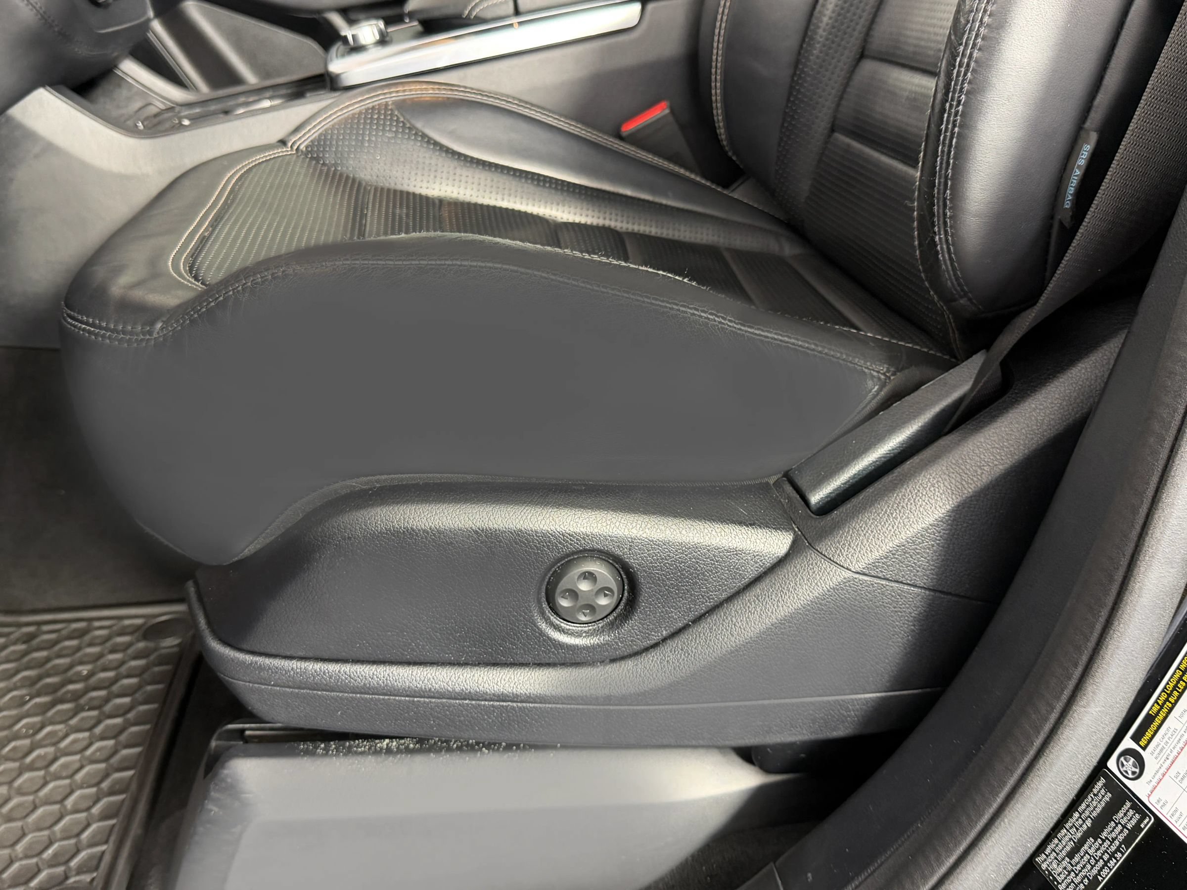 Used 2013 Mercedes-Benz ML 63 AMG 4MATIC image 36
