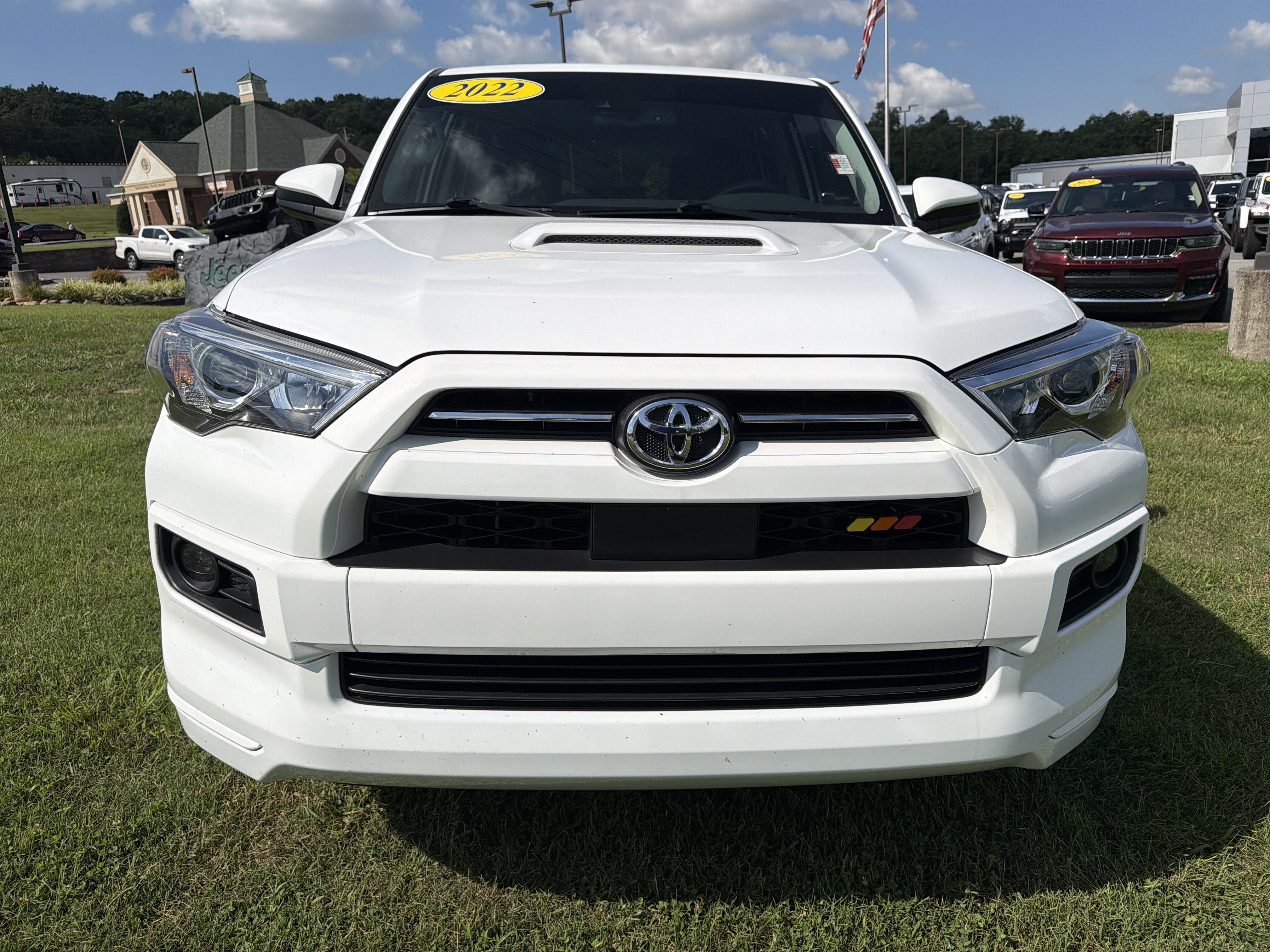 Used 2022 Toyota 4Runner TRD Sport AWD/4WD image 5