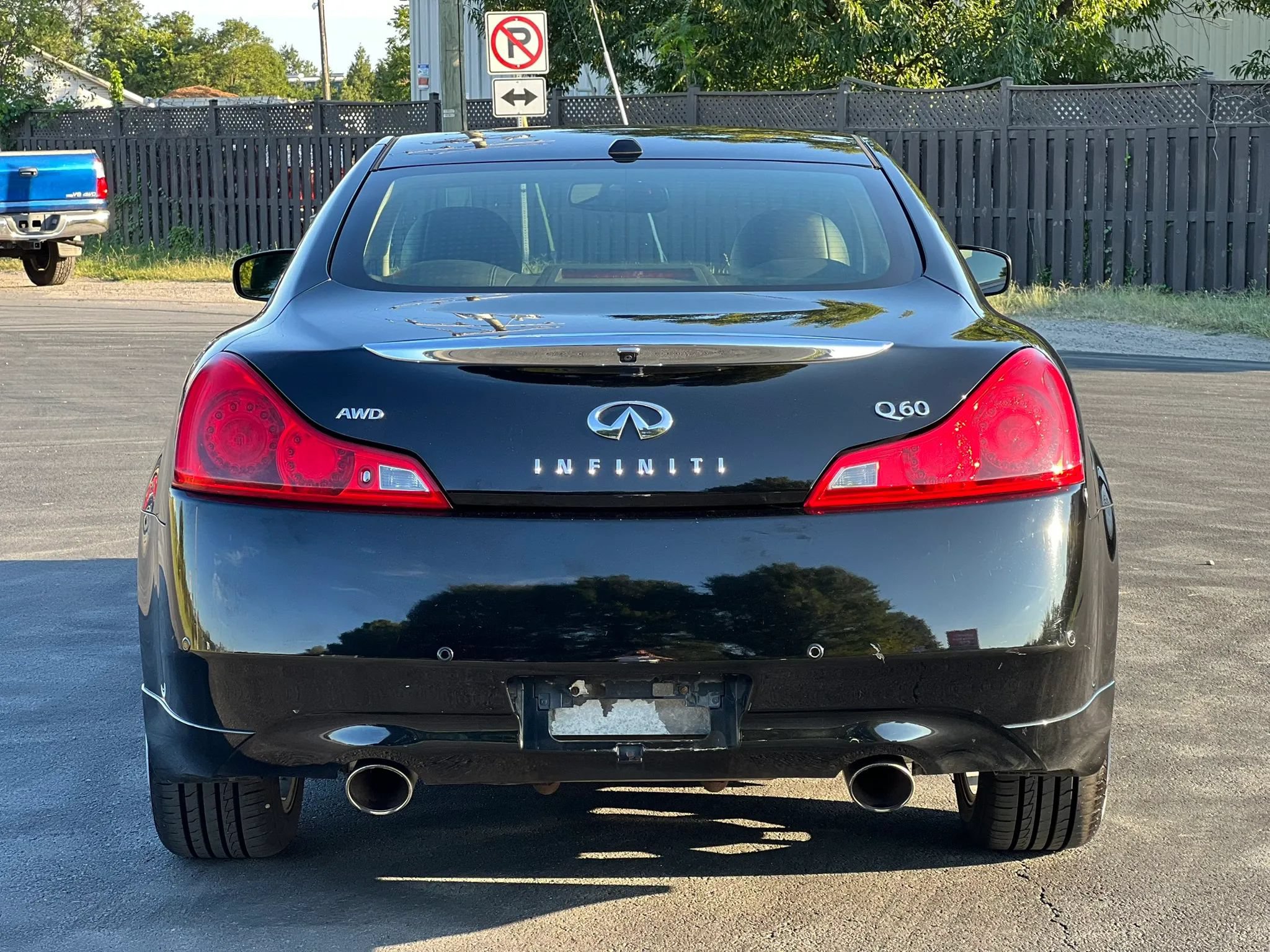 Used 2014 INFINITI Q60 AWD Coupe w/ Premium Package image 4