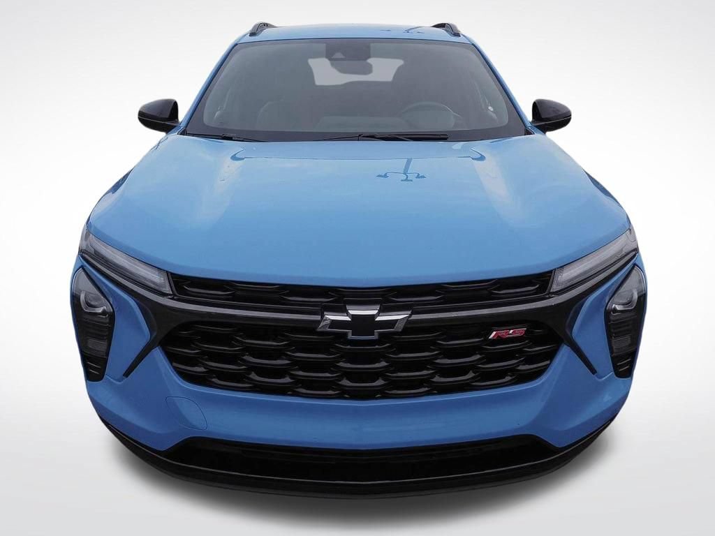 Certified 2024 Chevrolet Trax RS FWD image 2