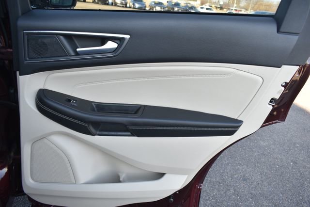 Used 2023 Ford Edge Titanium w/ Class II Trailer Tow Package image 47