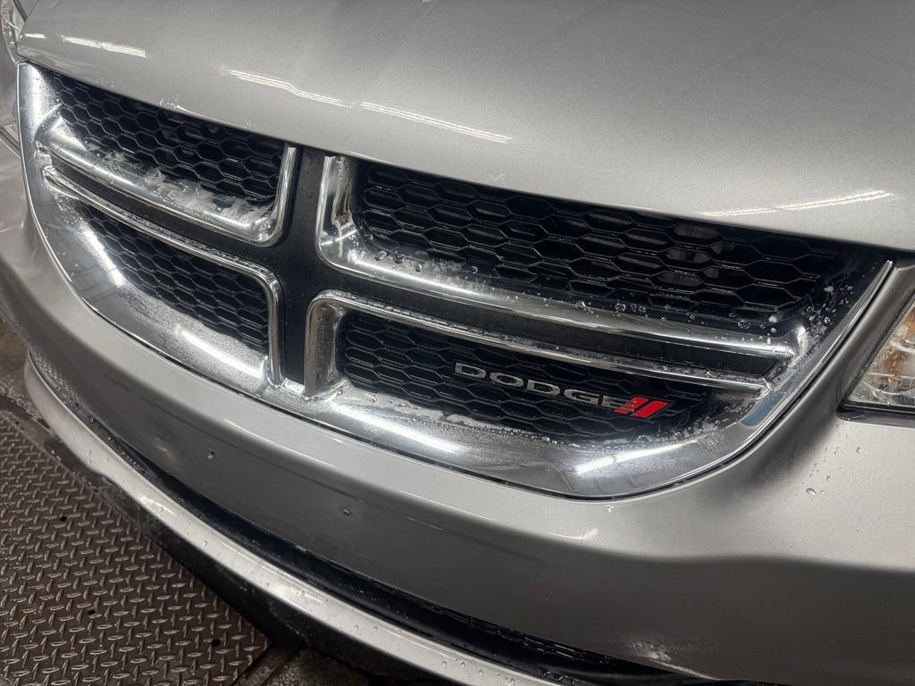 Used 2015 Dodge Grand Caravan SE FWD image 12