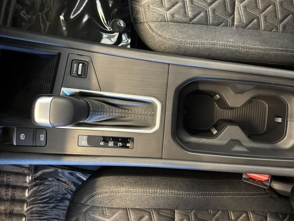 New 2026 Nissan Kicks SV w/ Cold Weather Package AWD/4WD image 17