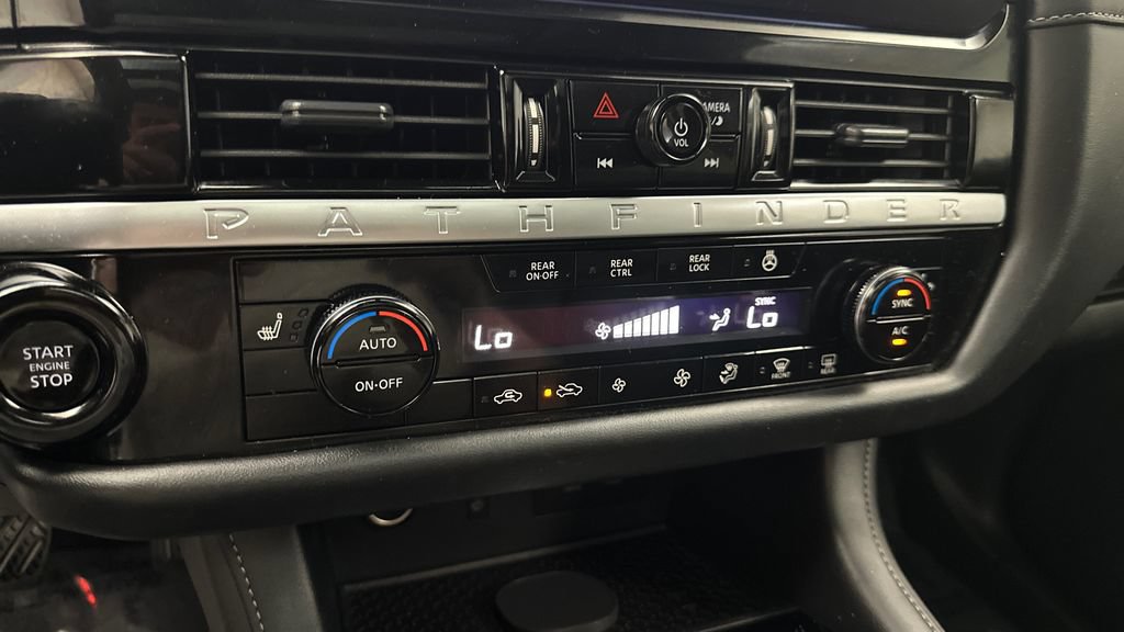 New 2026 Nissan Pathfinder SL w/ SL Premium Package AWD/4WD image 19