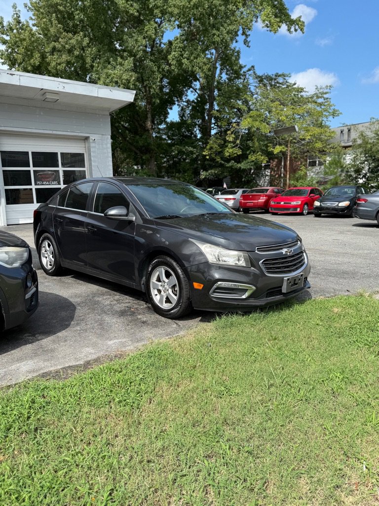 Used 2016 Chevrolet Cruze LT image 4