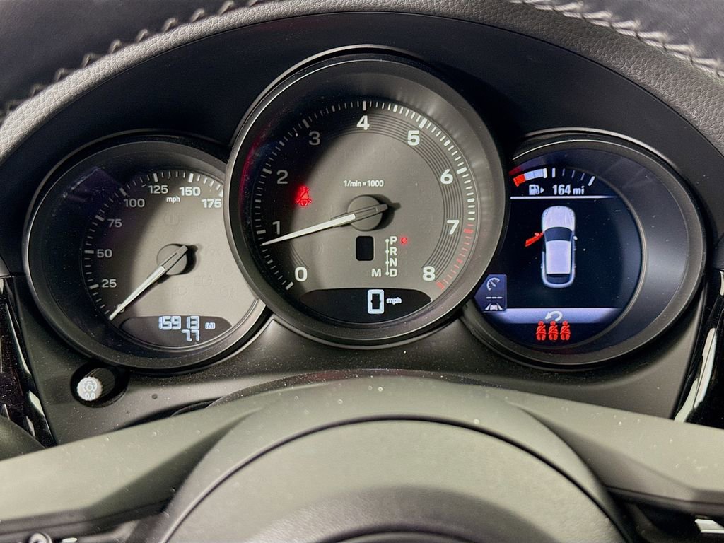 Certified 2024 Porsche Macan image 16