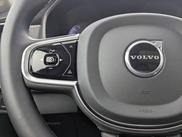 Used 2025 Volvo XC90 B6 Plus image 14