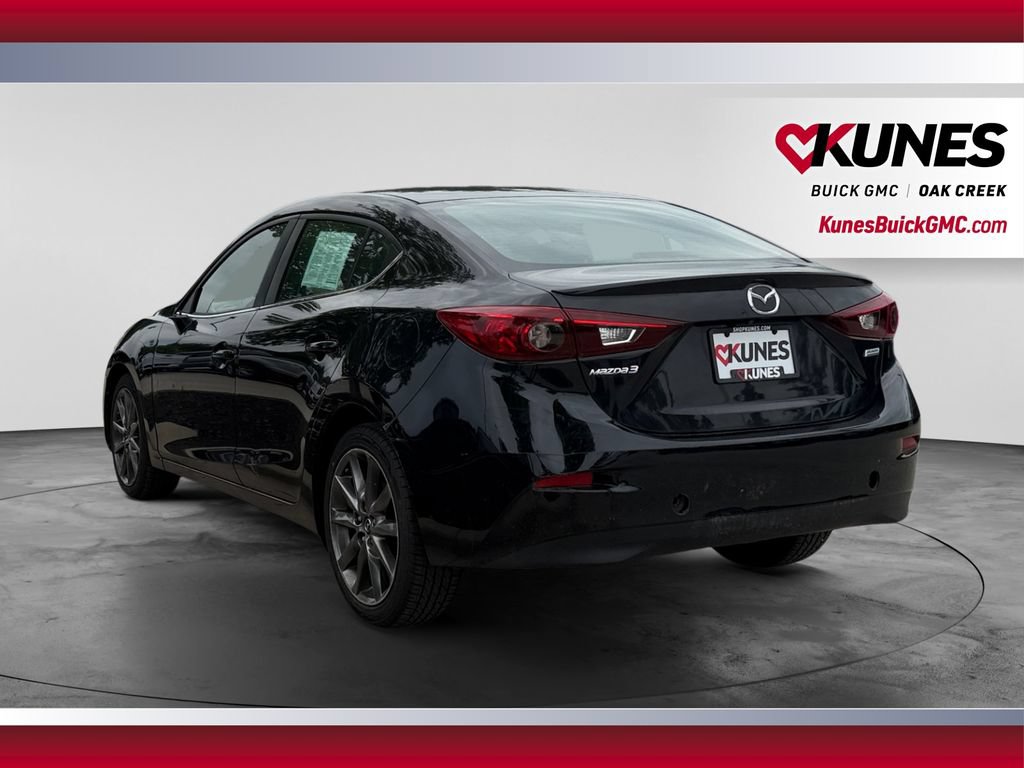 Used 2018 MAZDA MAZDA3 Touring FWD image 8