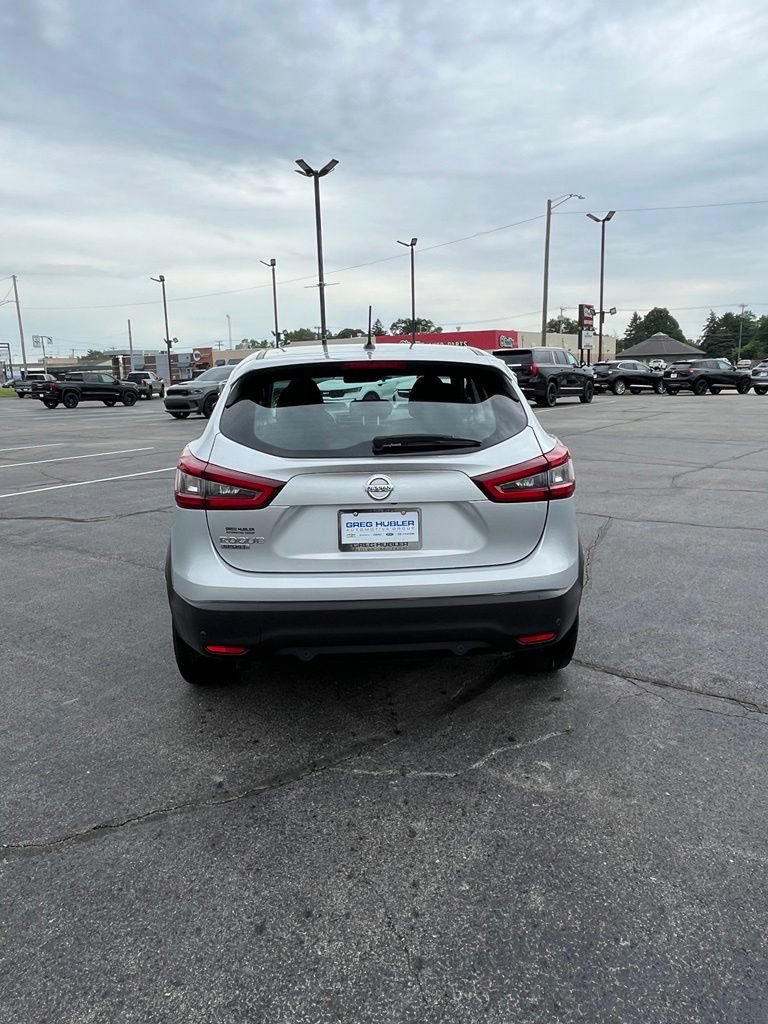 Used 2022 Nissan Rogue Sport S FWD image 39