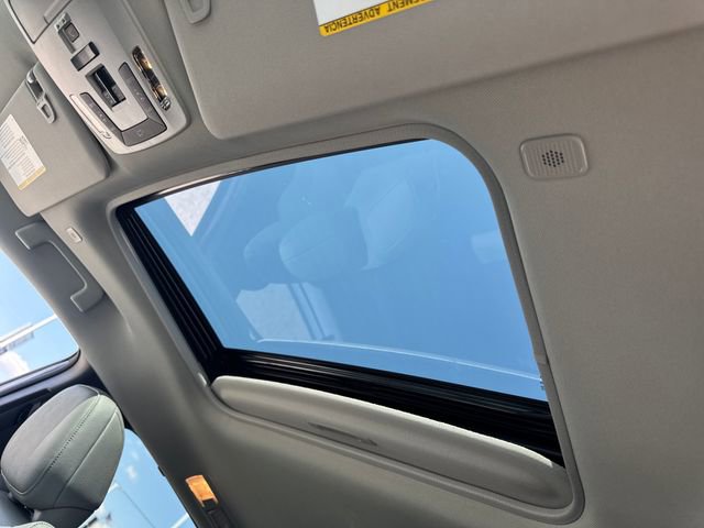 New 2026 Toyota Sienna XLE image 17