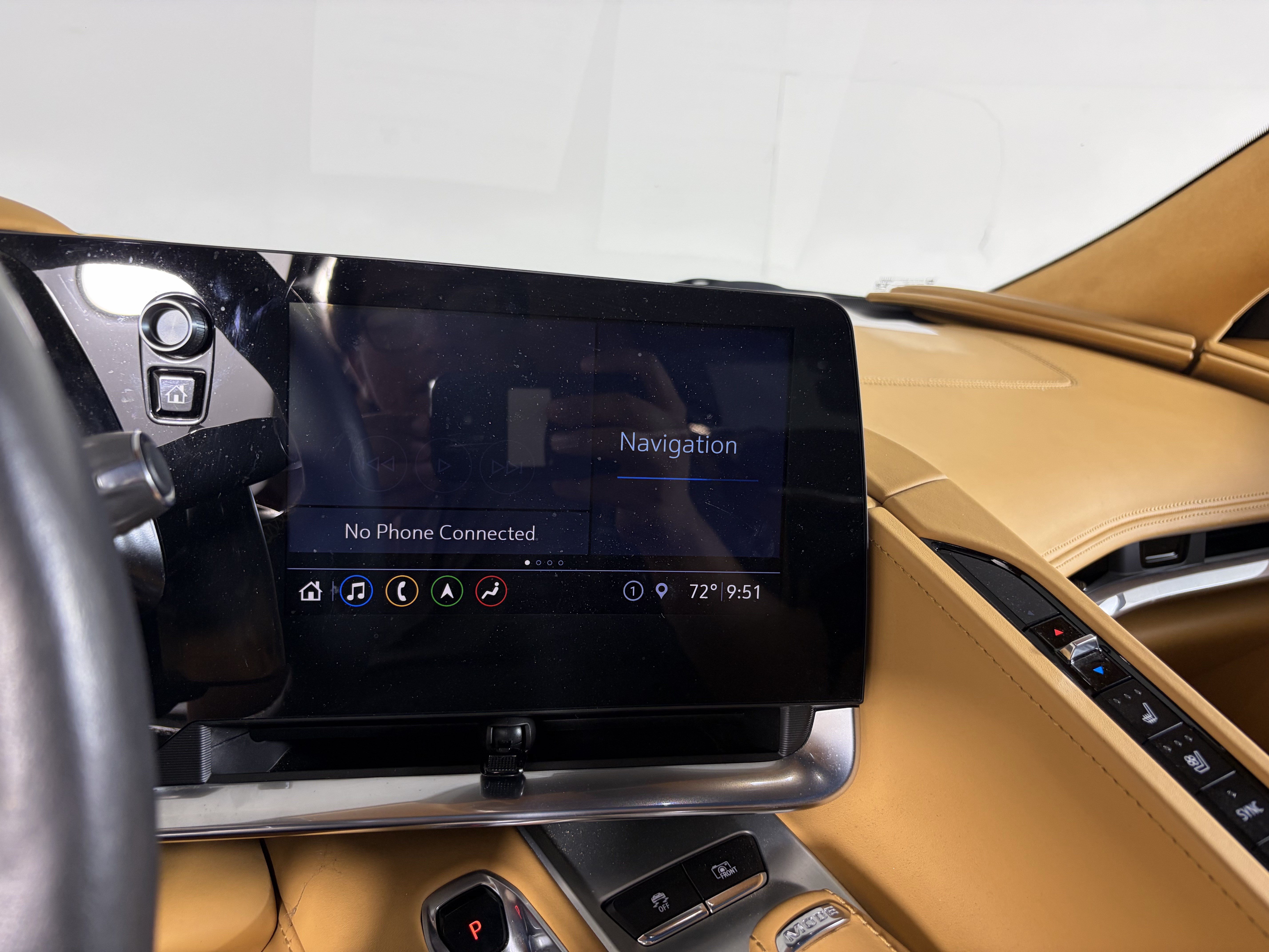 Used 2020 Chevrolet Corvette Stingray Premium Cpe w/ 3LT Preferred Equipment Group RWD image 11