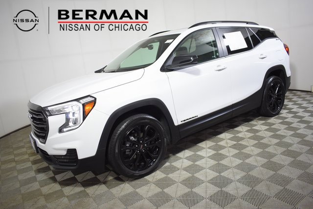 Used 2022 GMC Terrain SLE w/ Driver Convenience Package