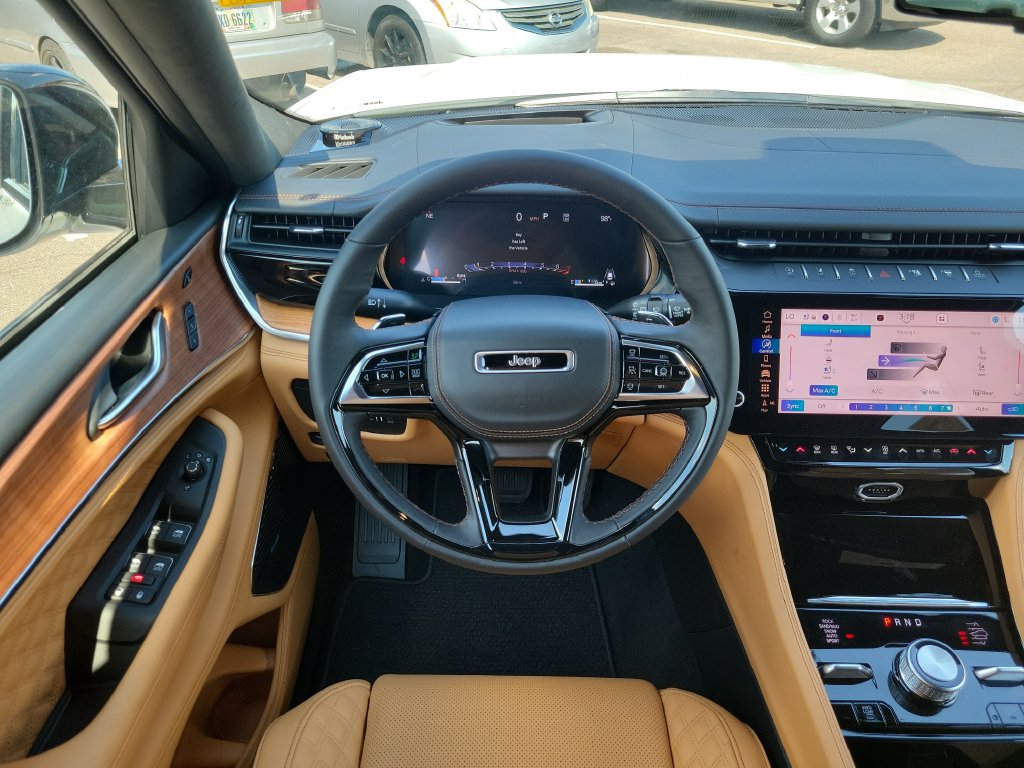 New 2027 Jeep Grand Cherokee L Summit AWD/4WD image 9