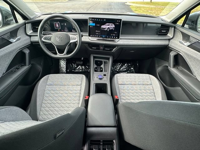 Certified 2025 Volkswagen Tiguan S w/ 18" Wheel Package AWD/4WD image 28