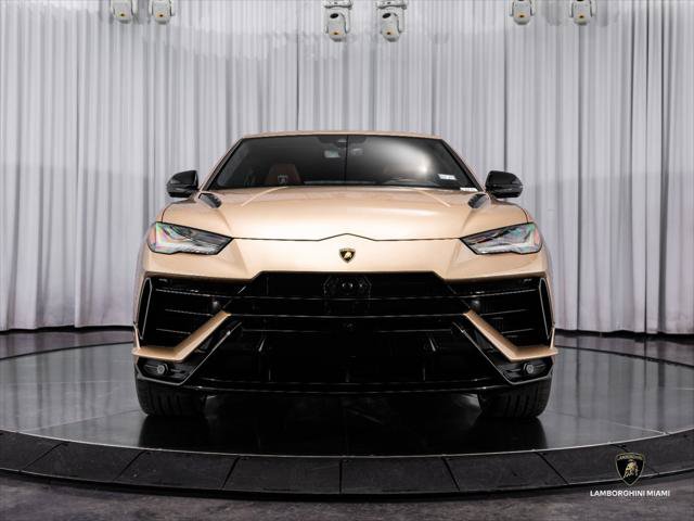 Used 2024 Lamborghini Urus S AWD/4WD image 2