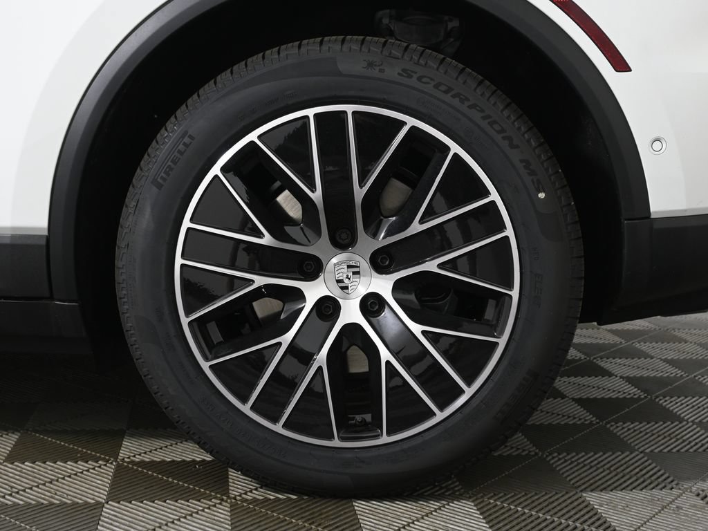 New 2026 Porsche Macan 4 Electric AWD/4WD image 12