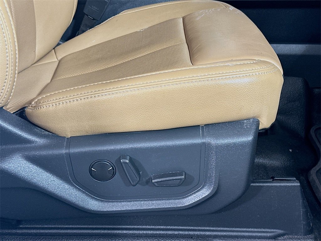 Used 2022 Ford F250 Lariat w/ Chrome Package image 23