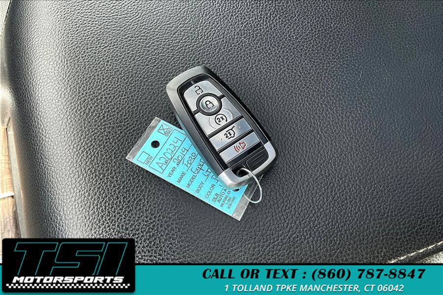 Used 2019 Ford Expedition Limited image 11