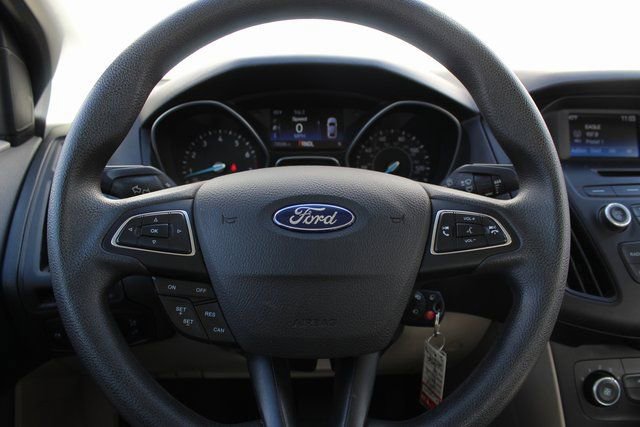 Used 2016 Ford Focus SE image 10