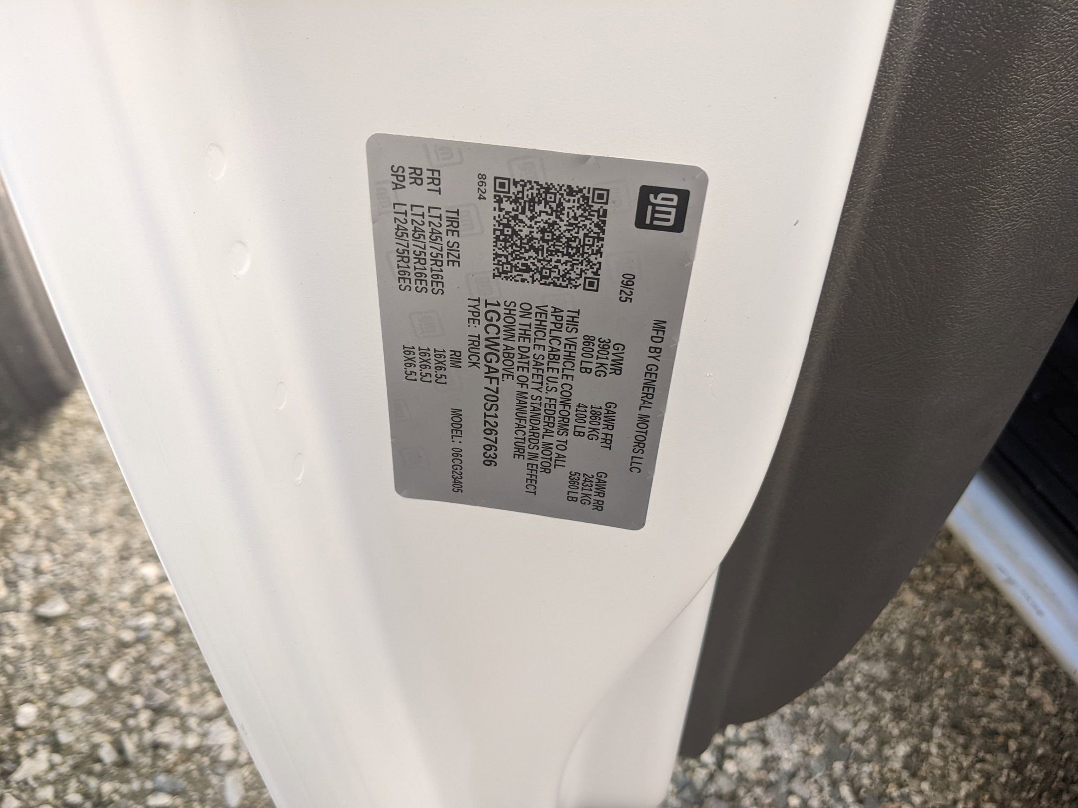 New 2025 Chevrolet Express 2500 w/ Driver Convenience Package image 13