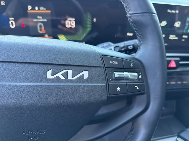 Certified 2026 Kia Sportage EX w/ EX Panorama Roof Package image 23