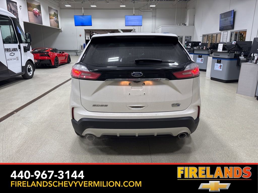 Used 2019 Ford Edge SEL w/ Equipment Group 201A image 4