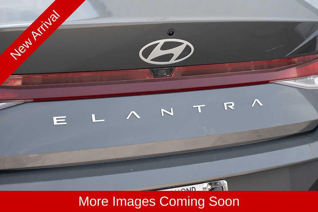 Used 2024 Hyundai Elantra SEL FWD image 10