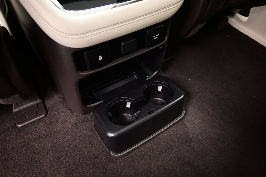 Used 2023 Lincoln Navigator L Black Label AWD/4WD image 40