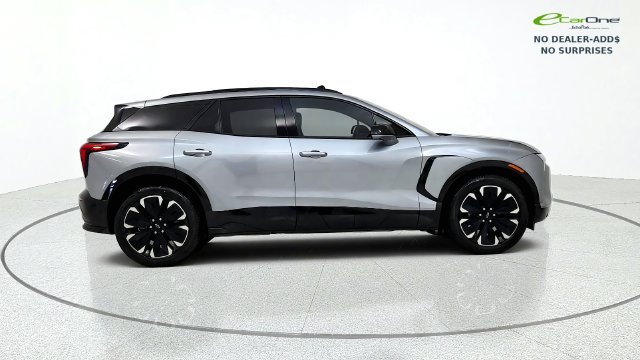 Used 2024 Chevrolet Blazer EV RS RWD image 9