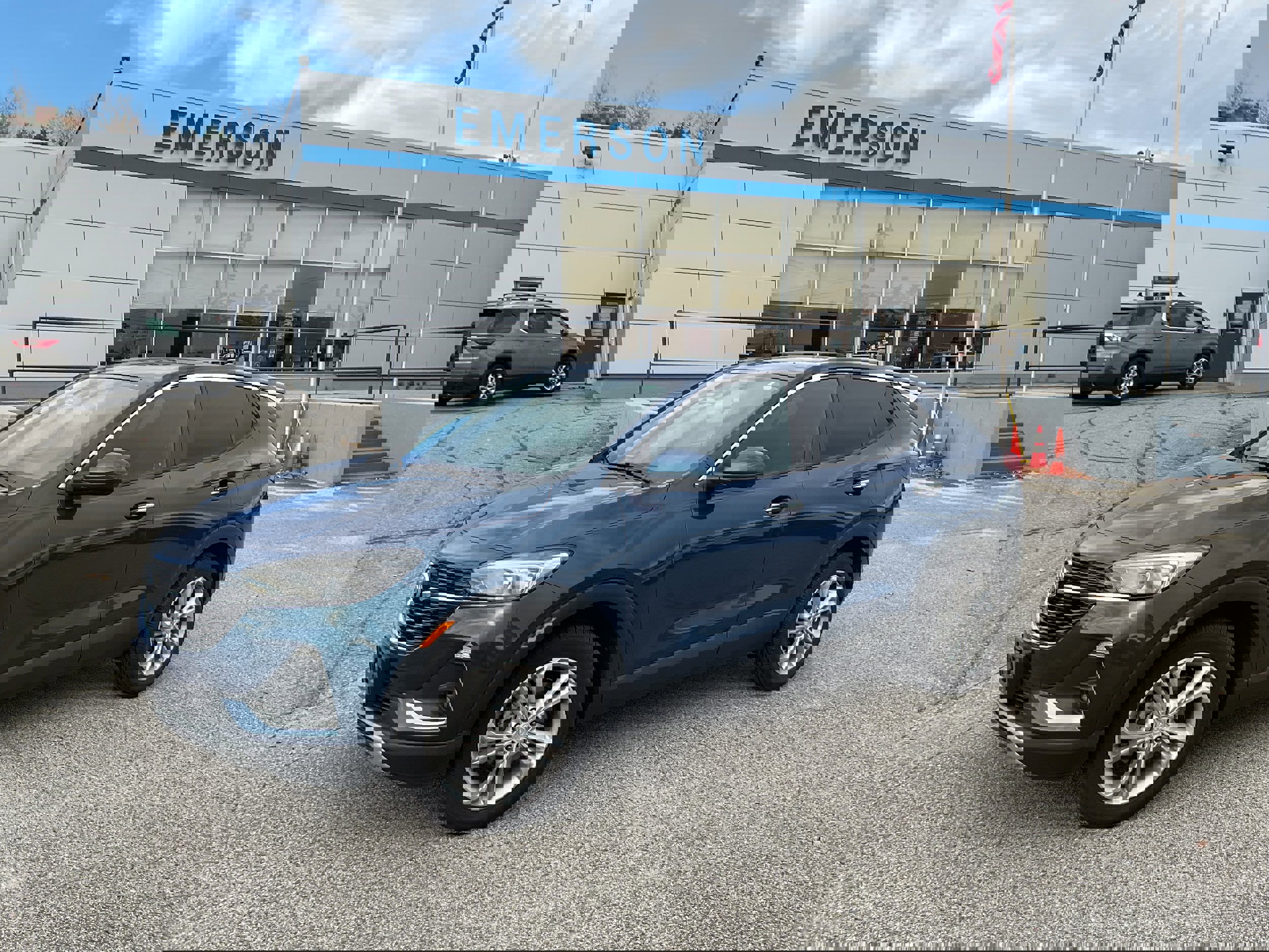 Used 2020 Buick Encore GX Preferred w/ Cold Weather Comfort Package image 5