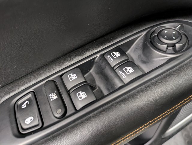 Used 2018 Jeep Compass Limited w/ Navigation Group image 9