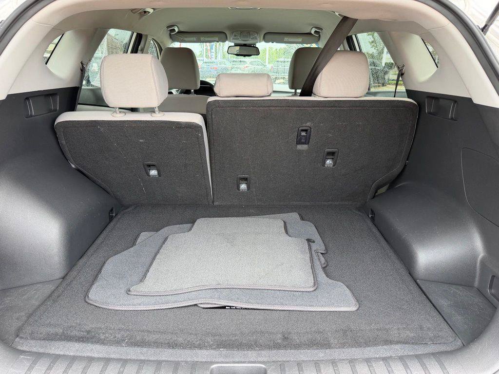 Used 2020 Hyundai Tucson Value FWD image 24